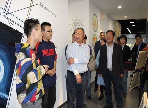 说明: D:\Desktop\暨阳学院\IMG_9023.JPG